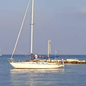 La Tua Stanza A Vela Sul Mare Botel